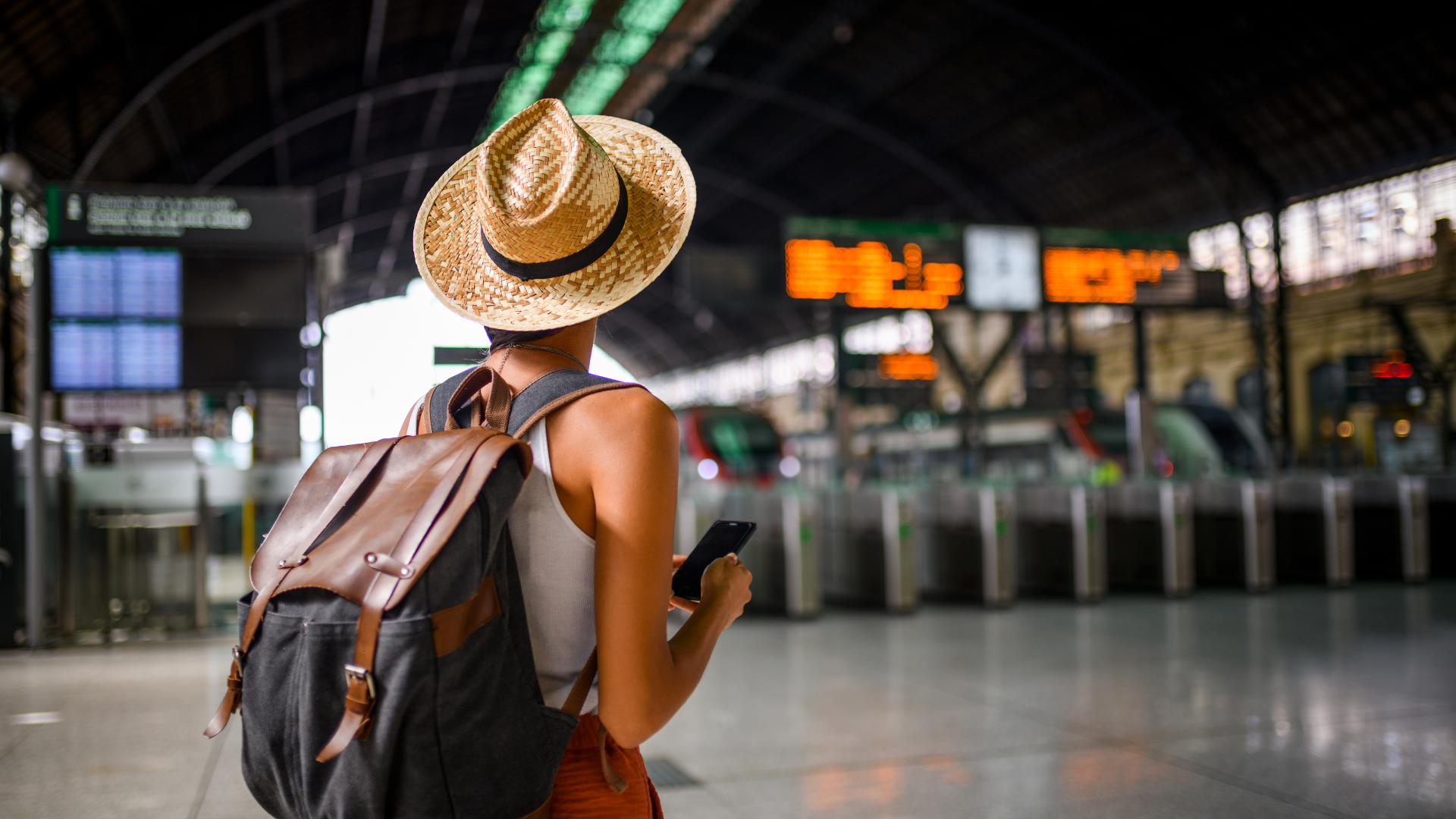 Arrival of a solo traveler to the airport
